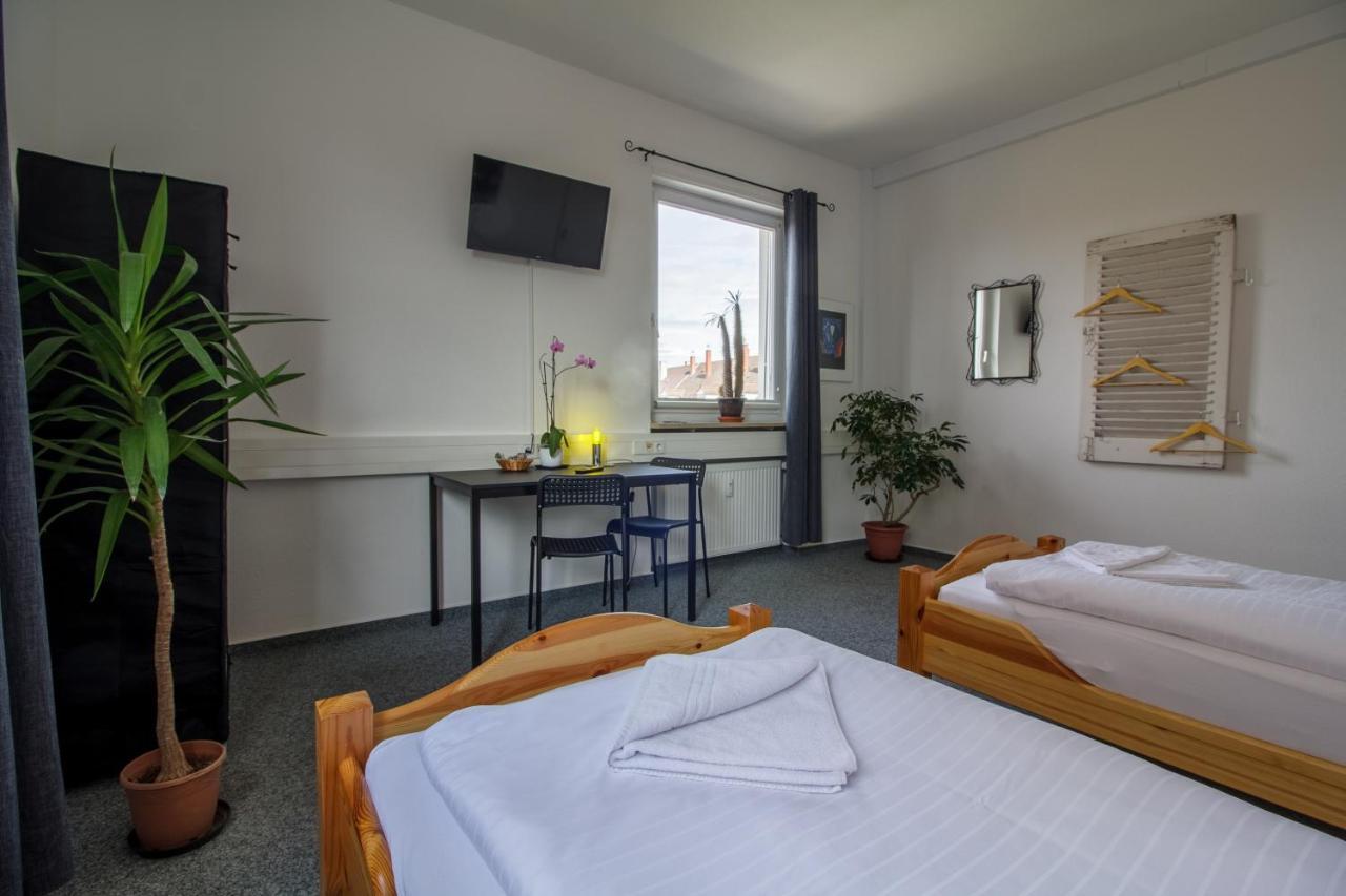 Room 1 / Room 2 卡尔斯鲁厄 外观 照片